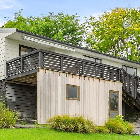 Sunrise Point - Snells Beach Holiday Home Экстерьер фото